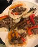 Tacos de arrachera con guacamole