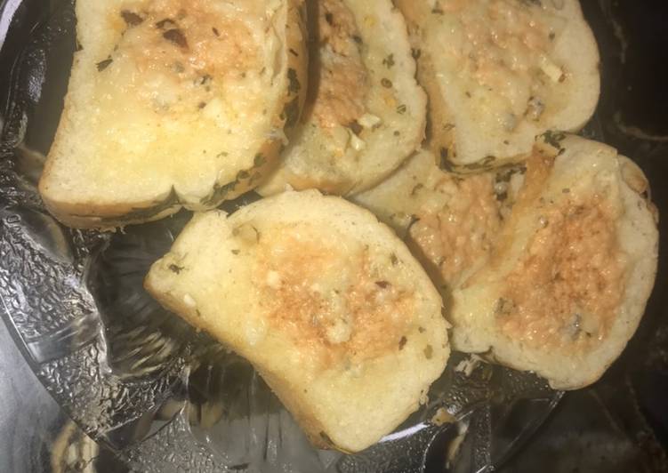 Easiest Way to Prepare Ultimate Cheese Garlic Bread