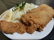 Una foto de milanesa de mondongo