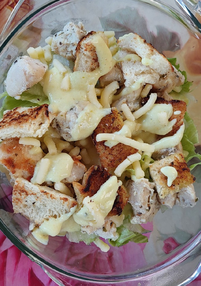 Una foto de Ensalada César Fácil 🥬 (sin anchoas)