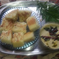 Rawa dhokla A picture of Rawa dhokla.