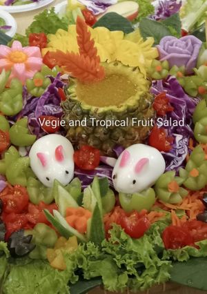 Foto resep Veggie and Tropical Fruit Salad