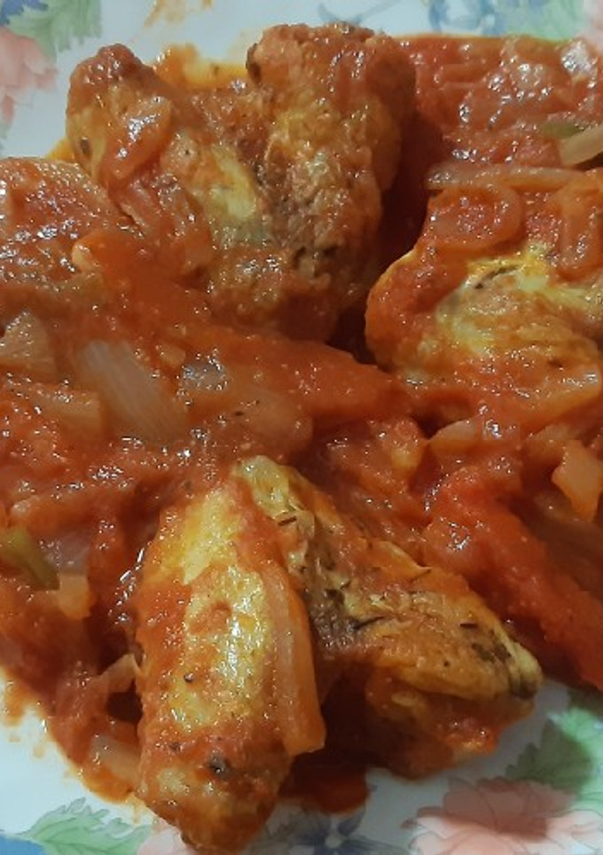 Una foto de Alitas de pollo picantes
