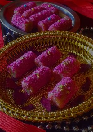 A picture of Bottle Gourd Rolls.