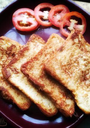 A picture of French toast.