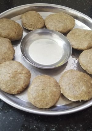 મલ્ટી ગ્રેન ખીચુ (Multi-grain Khichu recipe in gujarati) રેસીપી મુખ્ય ફોટો