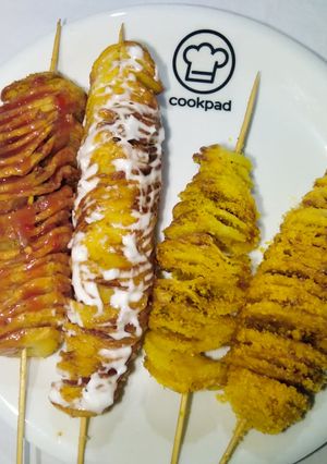 A picture of Cheese,Pepper And Salt,Chilli Garlic and Mayo Potato Tornadoes.