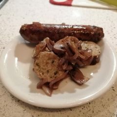 Sausages in wine sauce A picture of Sausages in wine sauce.