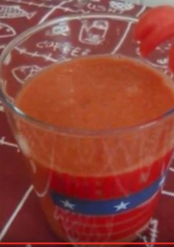 Una foto de Gazpacho con sandía