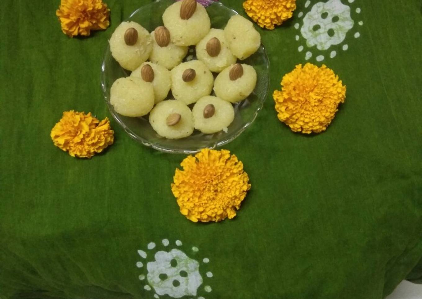 Kesariya coconut laddoo
