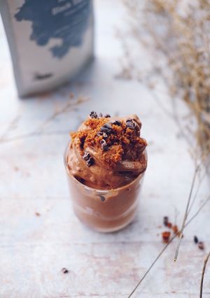 A picture of Vegan Banana & Chocolate Ice Cream.