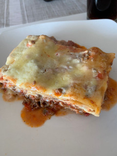 Una foto de Lasaña boloñesa 😍