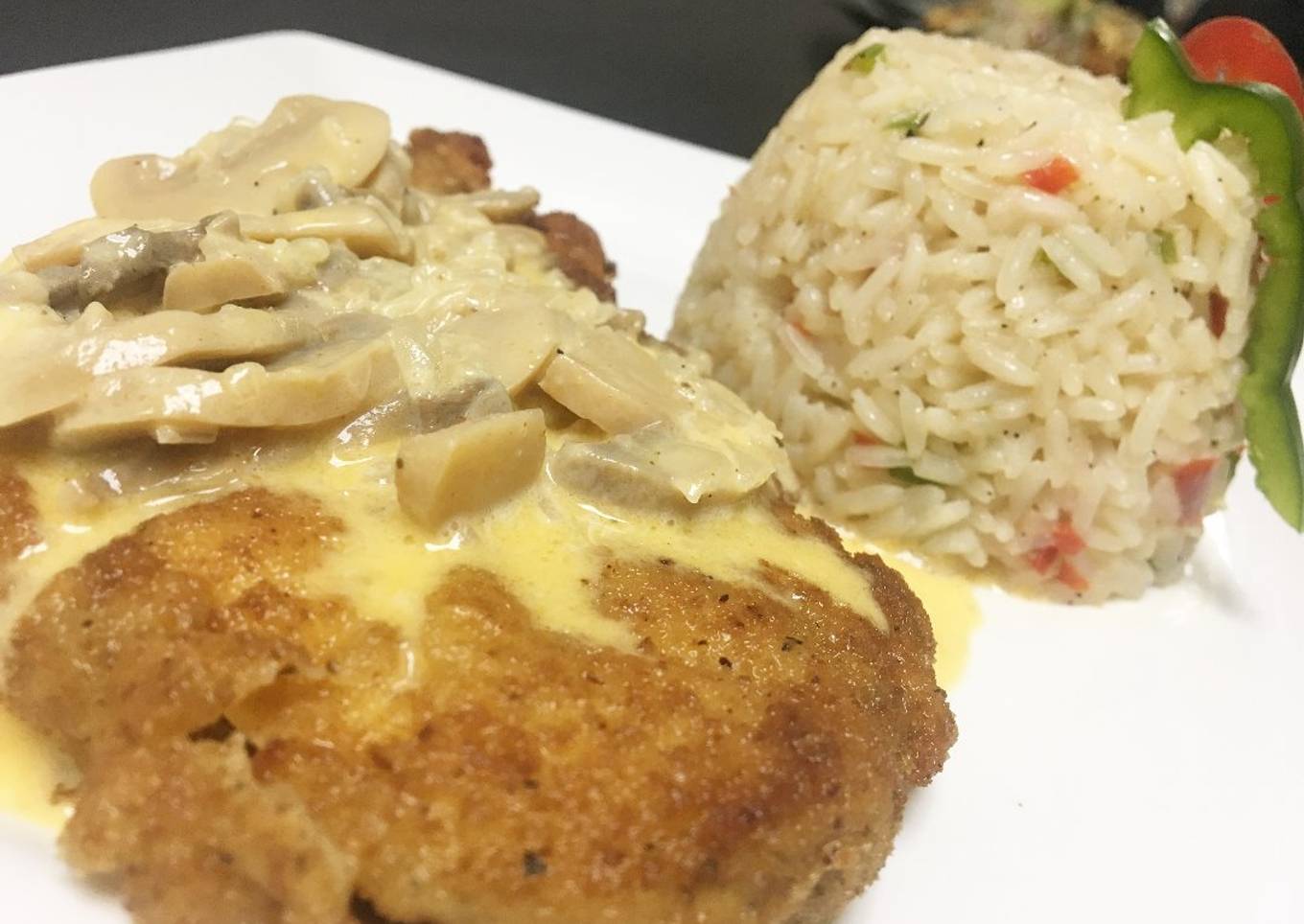 🍗Milanesas de pollo en salsa de limón y hongos con arroz pilaf