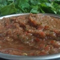 A picture of Pudina chutney.