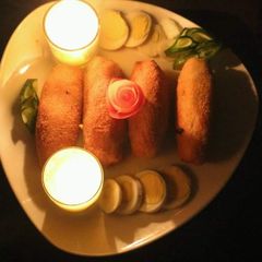 A picture of Chicken egg bread roll.
