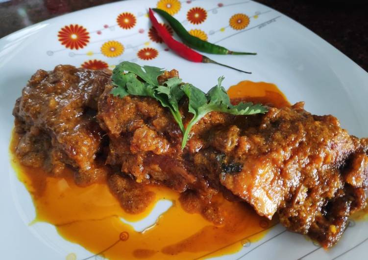 দই কাতলা (curd fish curry)