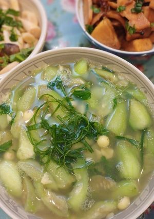 Hình của món Canh mướp hạt sen.