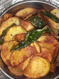உருளைக் கிழங்கு மிளகு வறுவல் செய்முறை முக்கிய புகைப்படம்