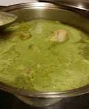 Mole de espinacas con pollo