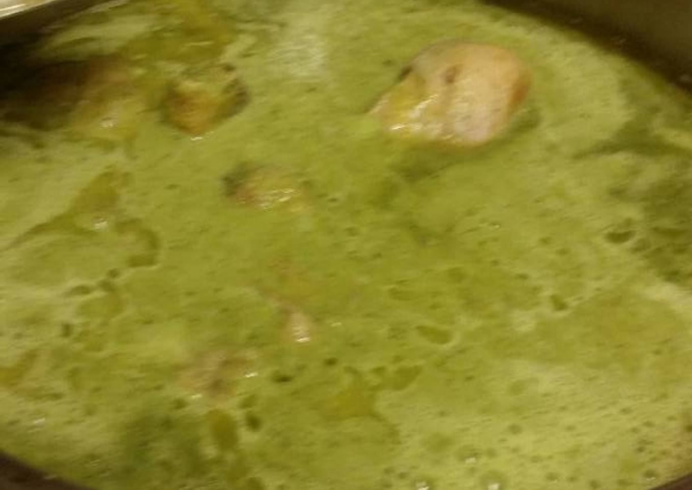 Mole de espinacas con pollo