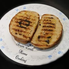 A picture of 🍅🍃🍞Grilled Tomato Cheese Sandwich🍞🍃🍅.