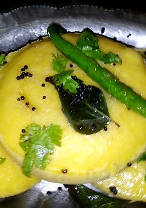 कटोरी ढोकला (Katori Dhokla recipe in hindi) रेसिपी मुख्य फोटो