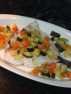 Una foto de Dorada al horno con verdura