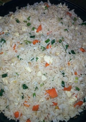 A picture of Chinese fried rice.