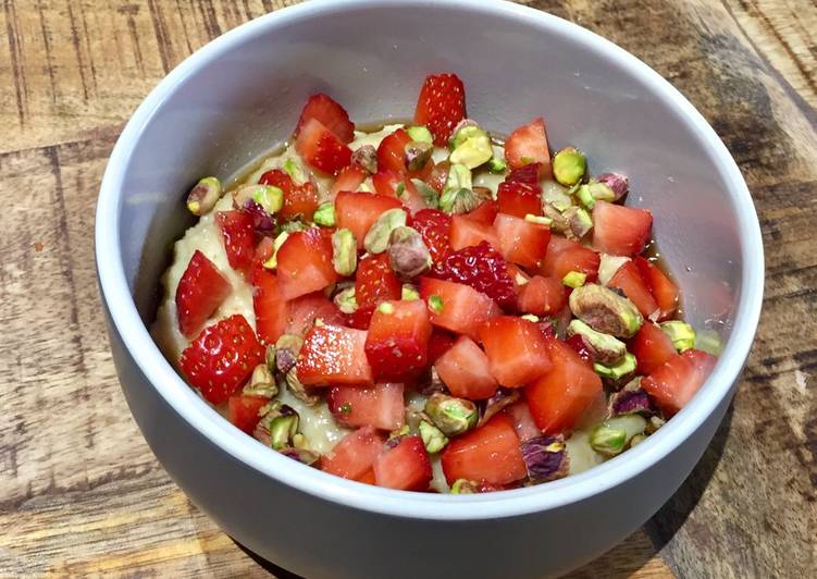 Recipe of Ultimate Strawberry &amp; Pistachio Porridge