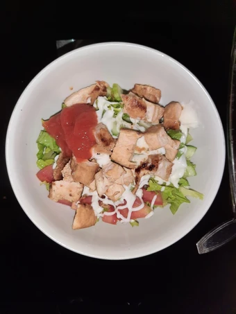 Cara Gampang Membuat Resep  Super Duper Simple Salad yang Lezat Sekali, Bikin Ketagihan