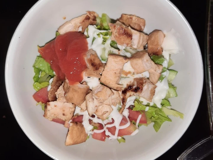 Cara Gampang Membuat Resep  Super Duper Simple Salad yang Lezat Sekali, Bikin Ketagihan