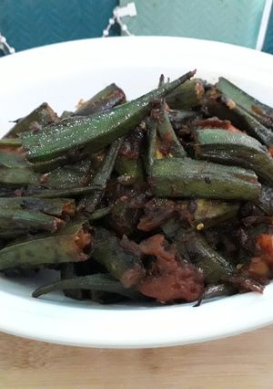 A picture of Bhindi do payaja.