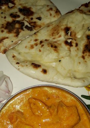 A picture of Butter naan in microwave oven.