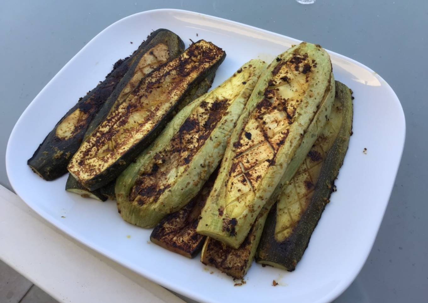 Trio de courgettes marinées et grillées