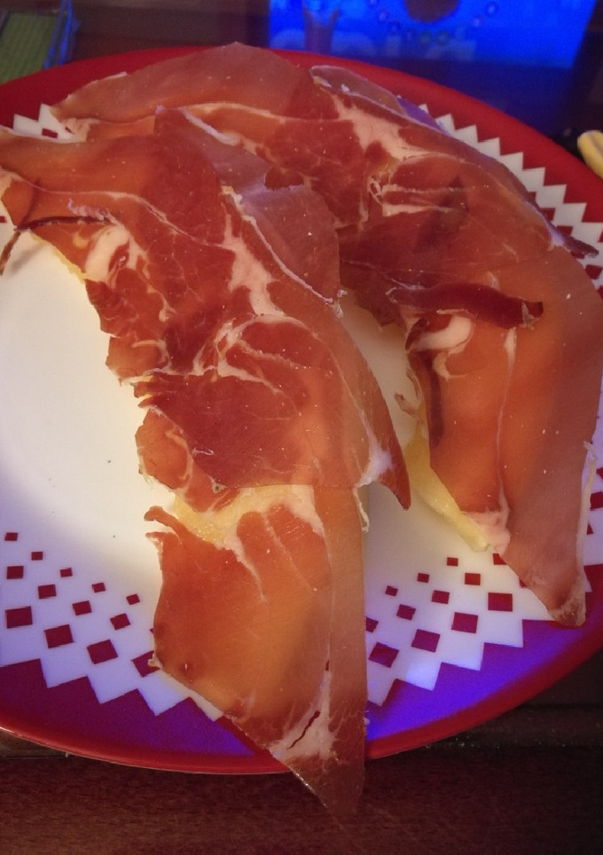 Una foto de Melón con jamón