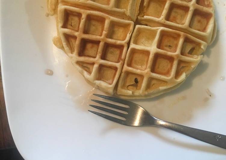 Simple Way to Make Homemade Buttermilk waffles