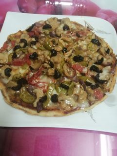 صورة لوصفة البيتزا السائلة بالخضار في المقلاة.. سهلة ولذيييذة🍕🍕