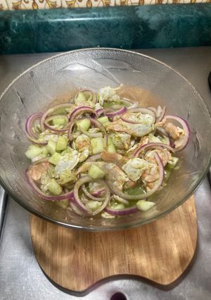 Una foto de *Aguachile de Camarones con Chile Habanero Encima*