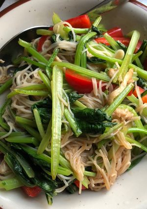 Hình của món Bún xào chay.