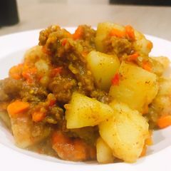 A picture of Meaty potato dish.