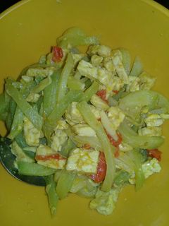 Foto resep Tumis labu siam tempe bumbu kuning pedas