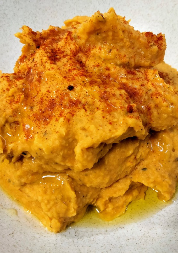 Una foto de Hummus de calabaza y boniato