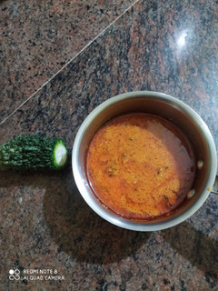 பாகற்காய் கார குழம்பு(bitter gourd curry recipe in tamil) செய்முறை முக்கிய புகைப்படம்