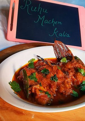 A picture of Ruhu macher kalia.