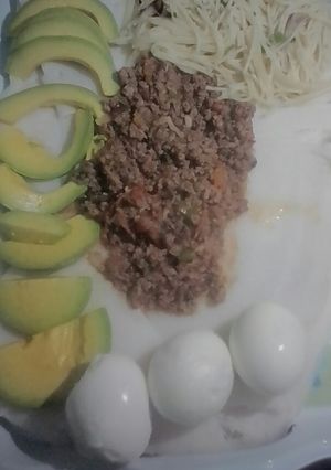 A picture of Ethiopian dish (Angera or Zigini).