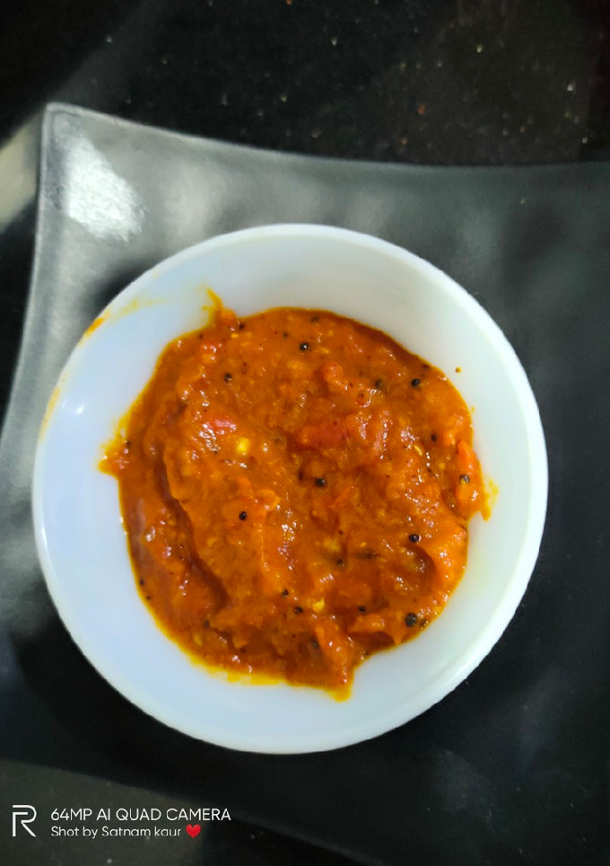 ટોમેટો ચટણી (Tomato Chutney Recipe In Gujarati) રેસીપી મુખ્ય ફોટો