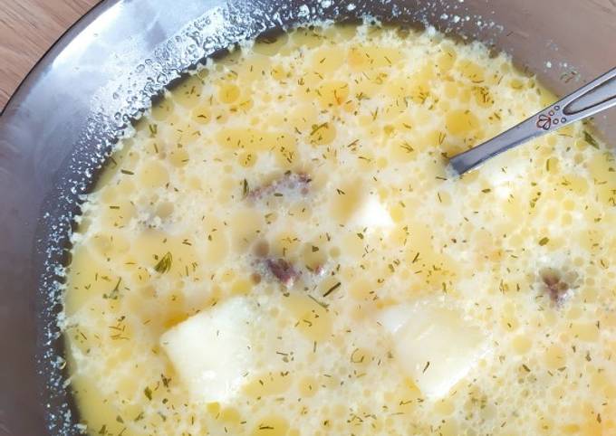 Сырный суп с курицей, картошкой, плавленым сыром и рисом