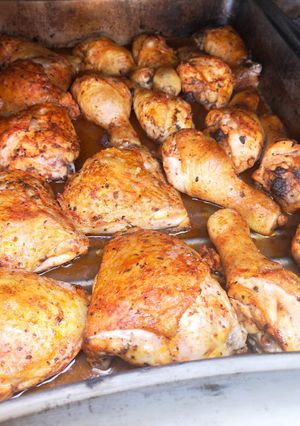 Una foto de Pollo al horno (de barro)
