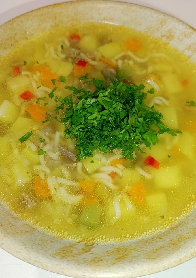 Суп 🍲 з вермішеллю та курячими шлунками/ Soup with vermicelli and chicken stomachs
