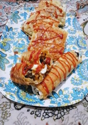عکسی از دستور نان لواش با گوشت و سیب‌زمینی🥔🍖